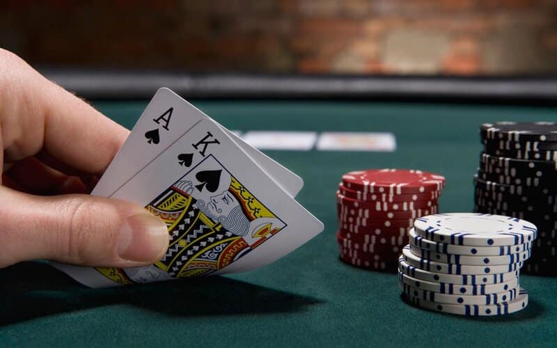 Đánh chậm và chắc - Kinh nghiệm chơi Poker